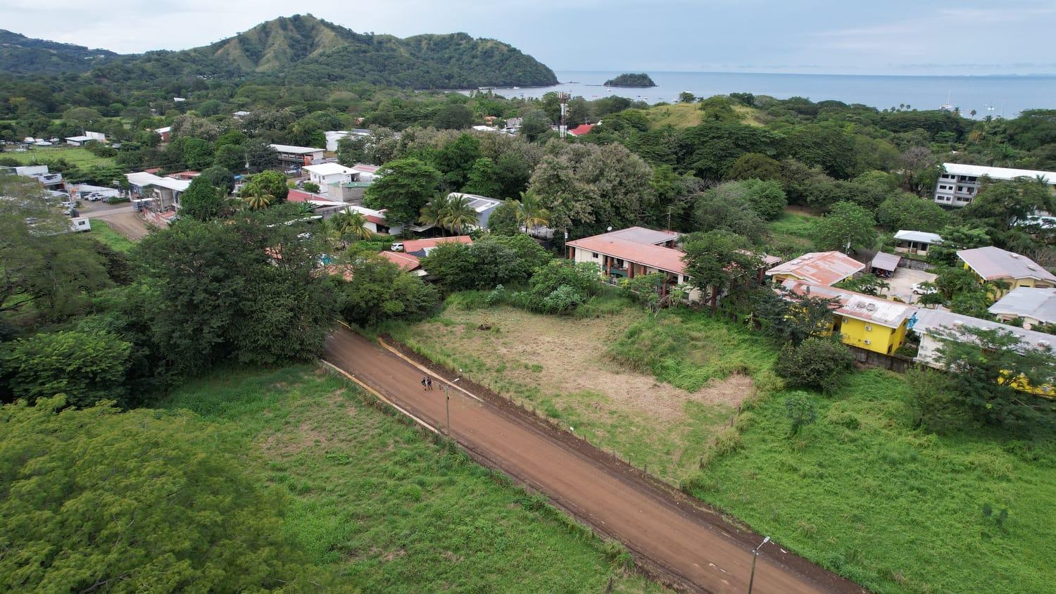 TERRENO PARA DESARROLLO EN EL CORAZÓN DE PLAYAS DEL COCO